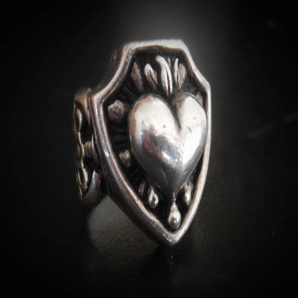 Sterling Silver Sacred Heart Ring 45g